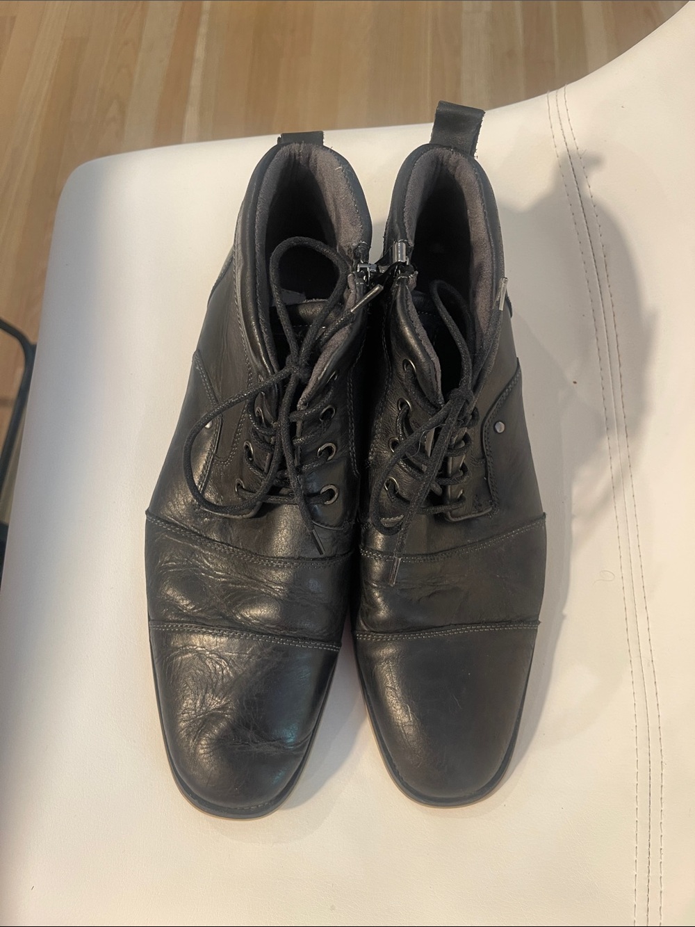 Steve Madden Black Leather Chukka Boots